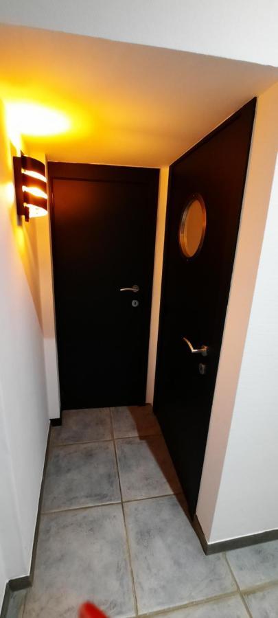 Ferienwohnung Nez Sur La Croisette. Dinant Exterior foto