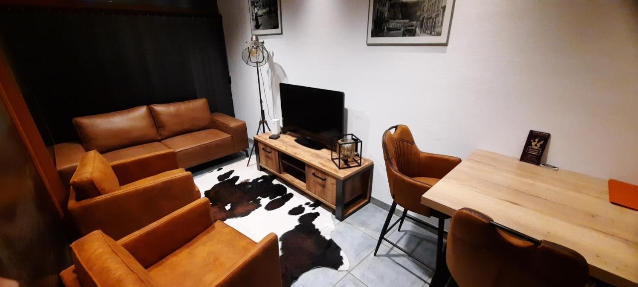 Ferienwohnung Nez Sur La Croisette. Dinant Exterior foto